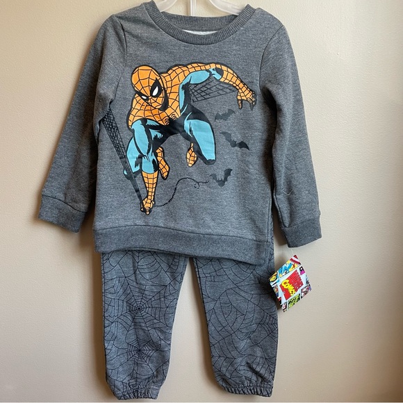 NWT Marvel Spiderman Halloween gray sweatshirt sweatpants sets - Picture 2 of 8